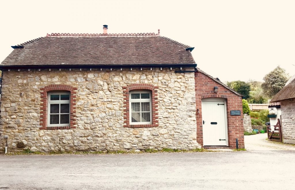 Halcyon cottage in lulworth